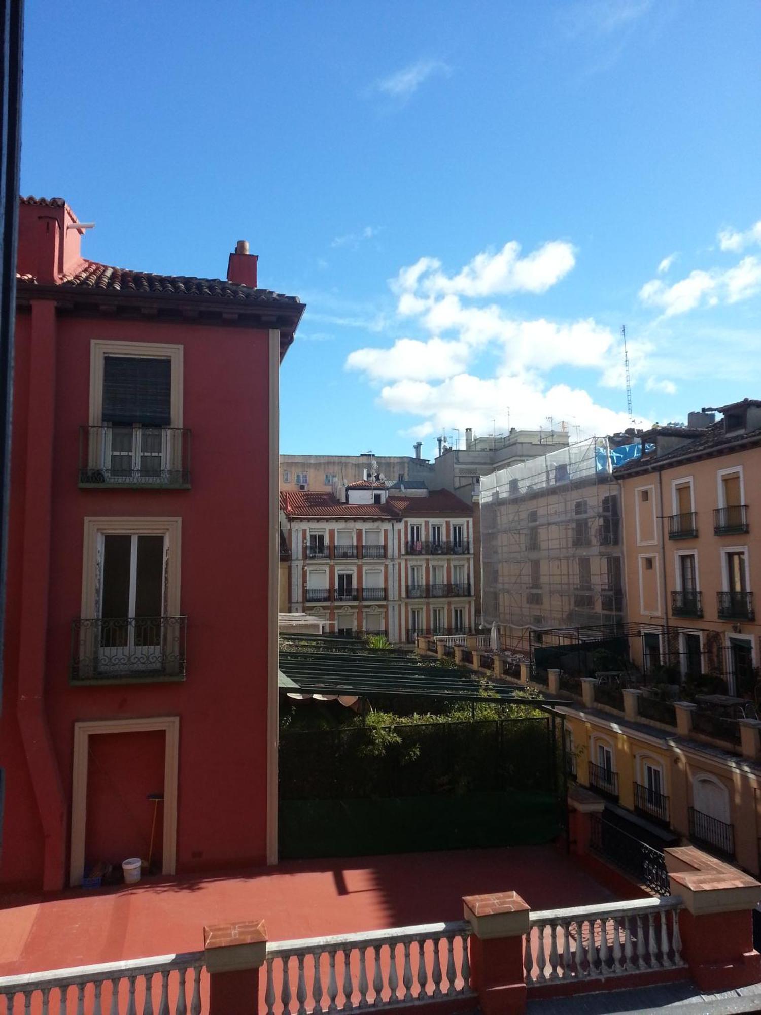 Pension Apolo XI Madrid Exterior photo