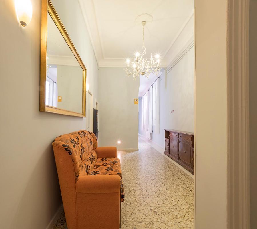Pension Apolo XI Madrid Exterior photo